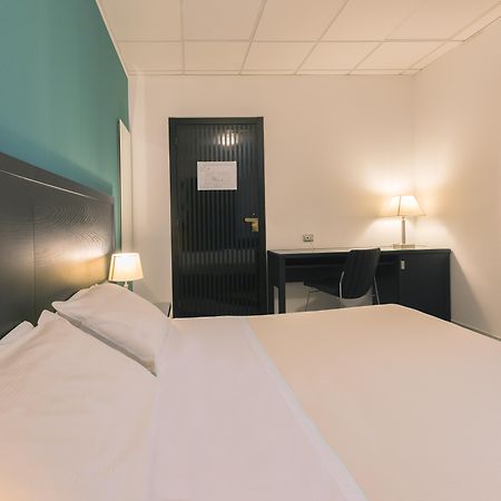 Executive Business Hotel บารี ภายนอก รูปภาพ