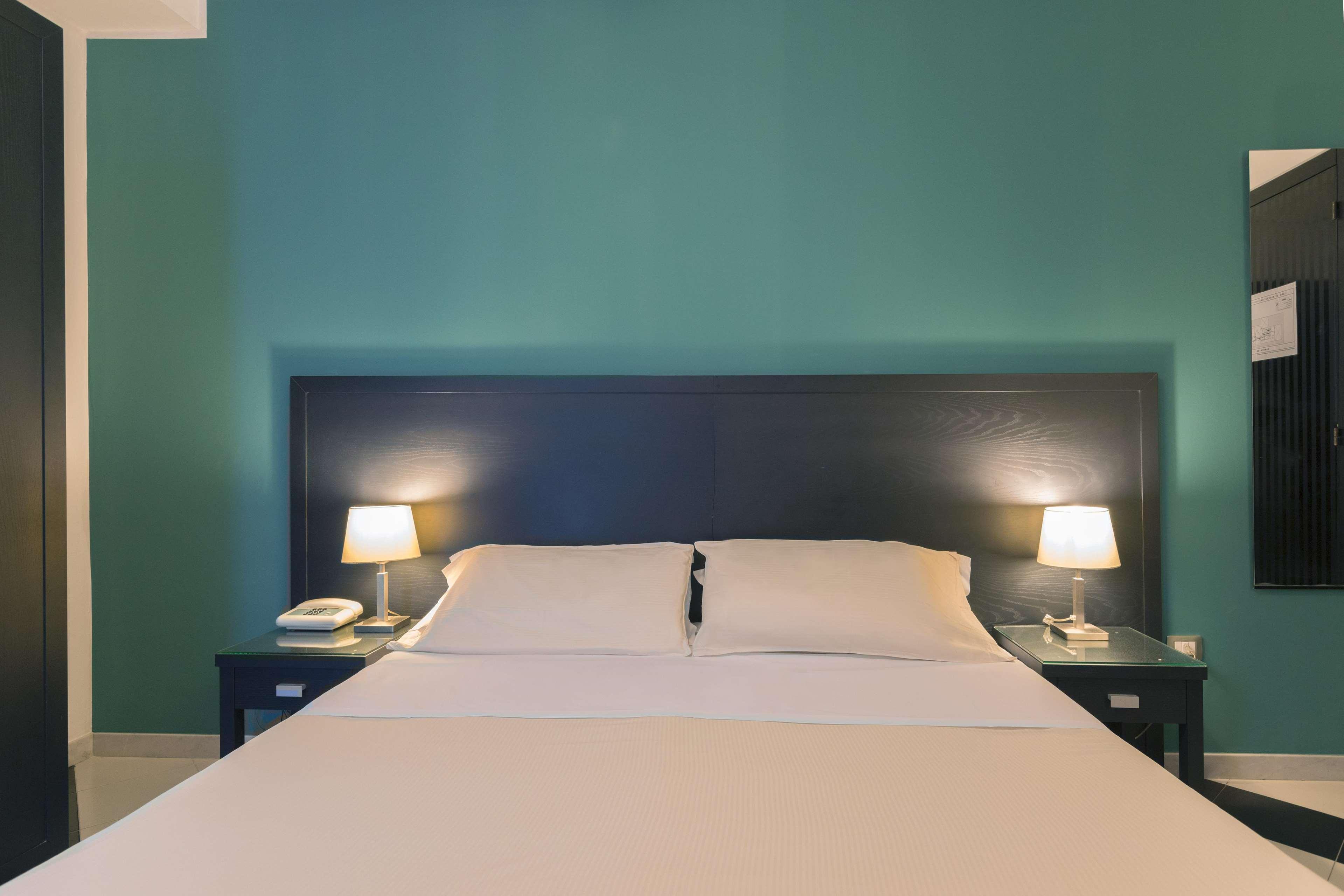 Executive Business Hotel บารี ภายนอก รูปภาพ