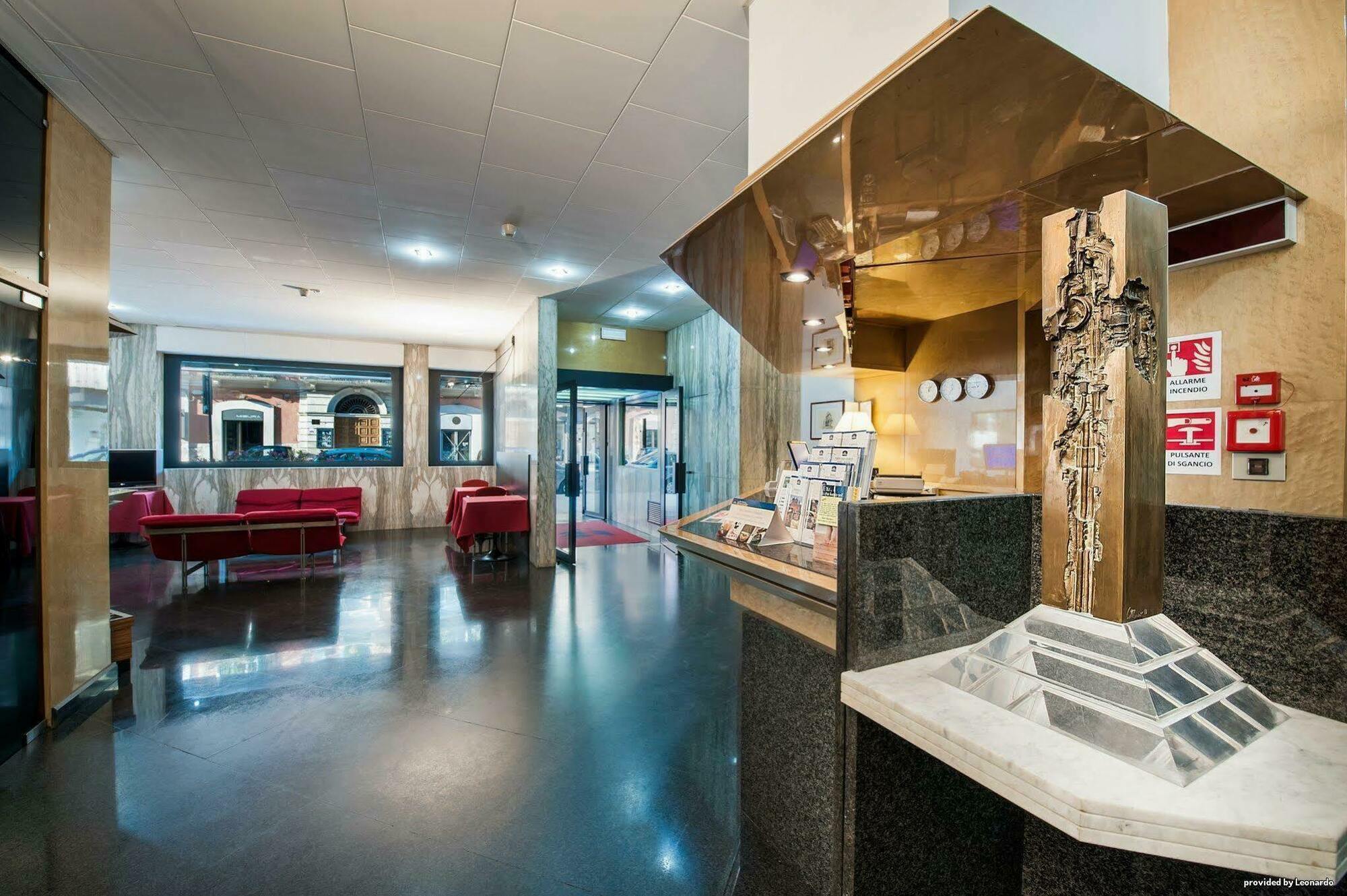 Executive Business Hotel บารี ภายนอก รูปภาพ