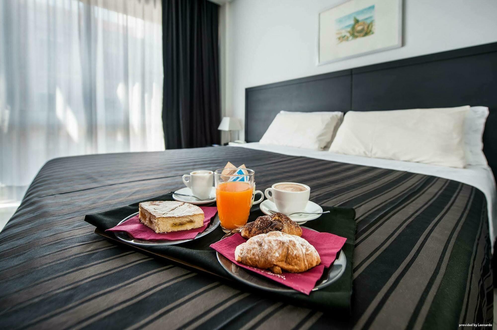 Executive Business Hotel บารี ภายนอก รูปภาพ